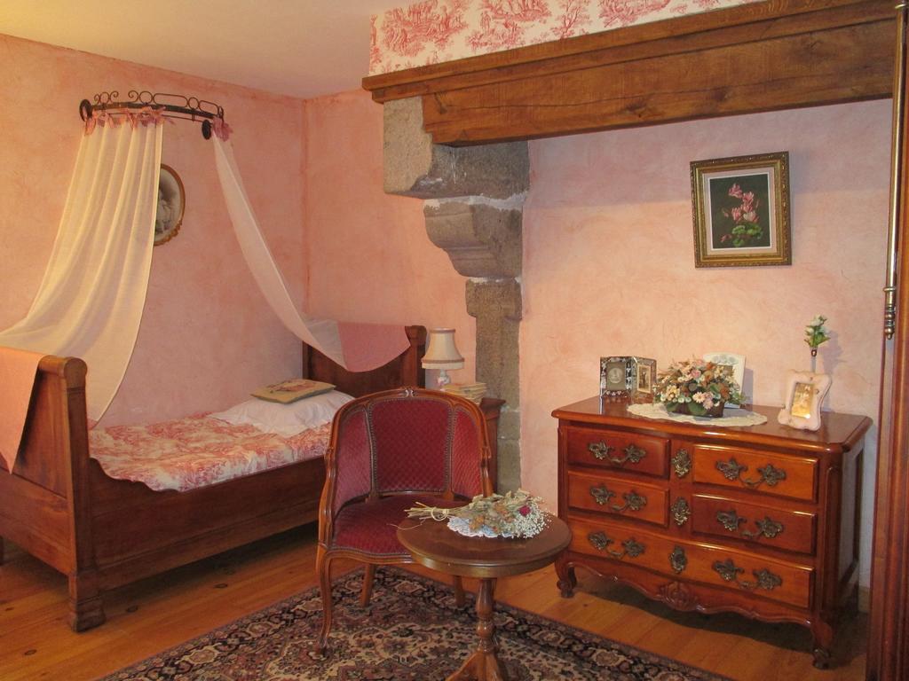 Poilley  Les Sources Bed & Breakfast エクステリア 写真