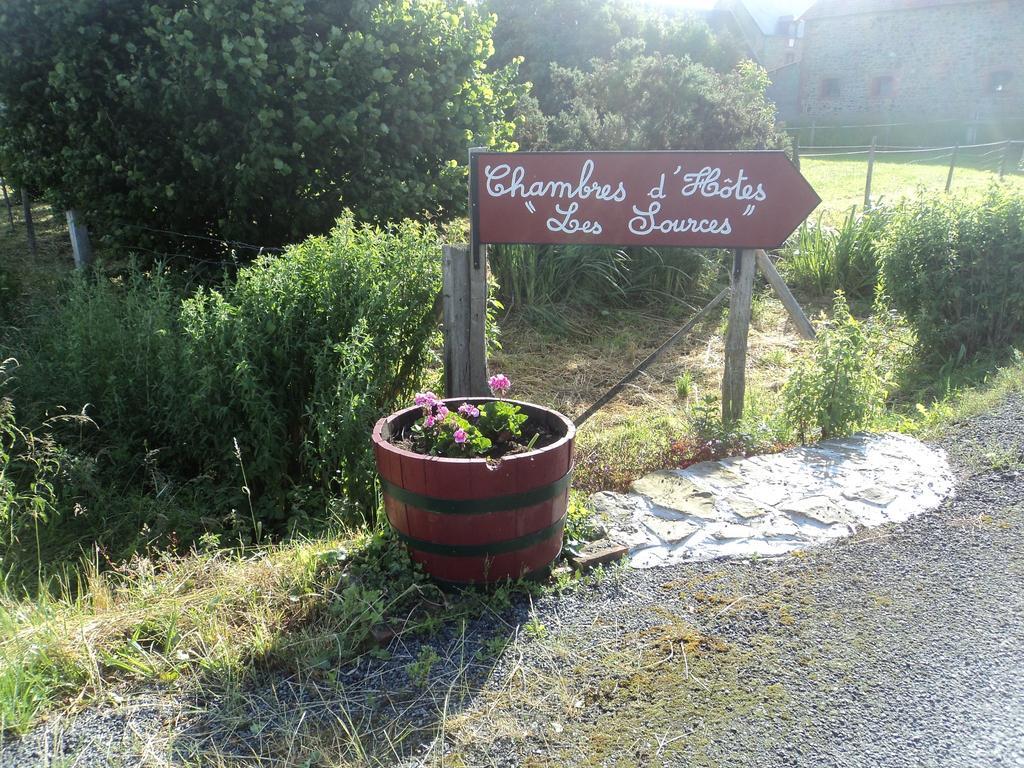 Poilley  Les Sources Bed & Breakfast エクステリア 写真
